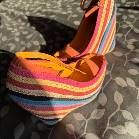 Colorful Striped Wedge Sandals - Picture 2 of 13